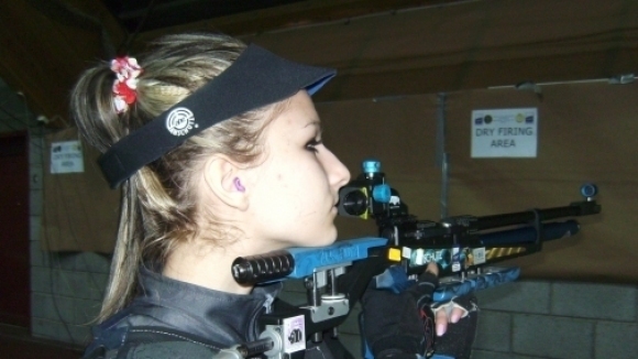спортна стрелба - Таня Звискова