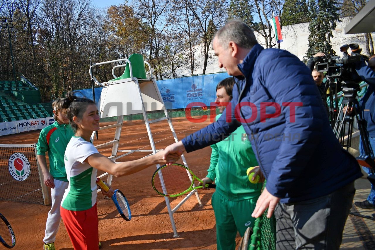 Горан Джокович гледа тренировка тенис национали жени 11