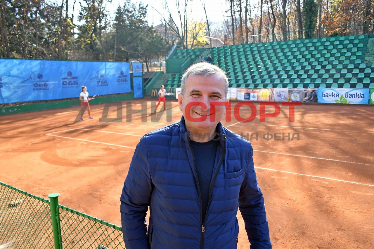 Горан Джокович гледа тренировка тенис национали жени 18