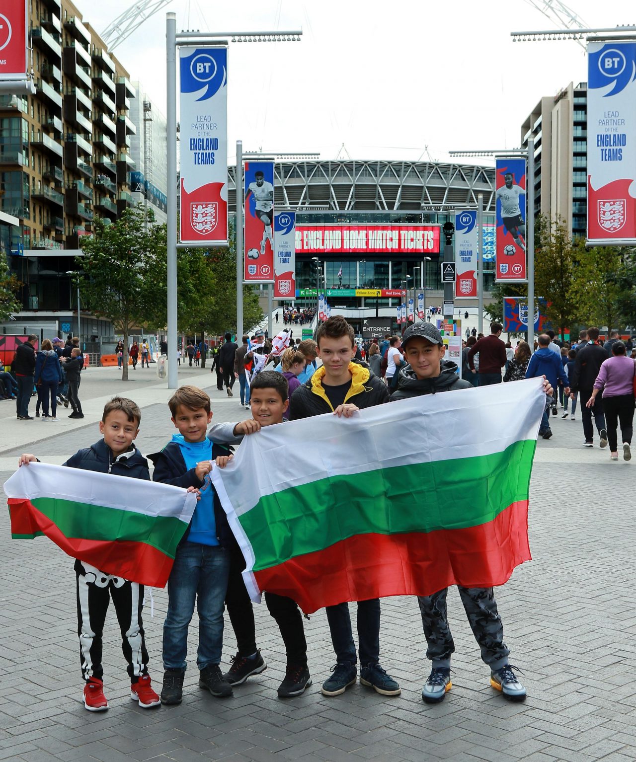 България - Англия, Фенове